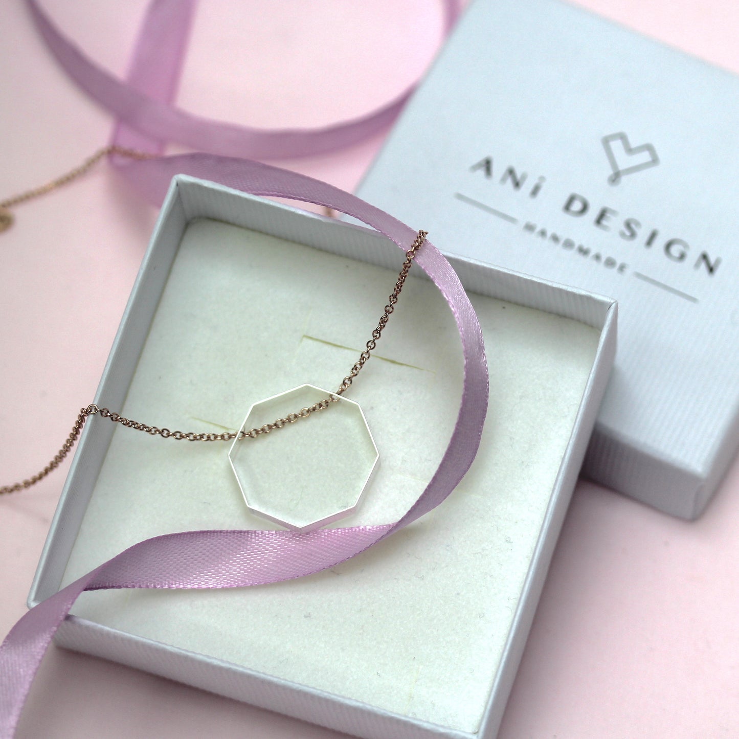 Anhänger Achteck mit Kette