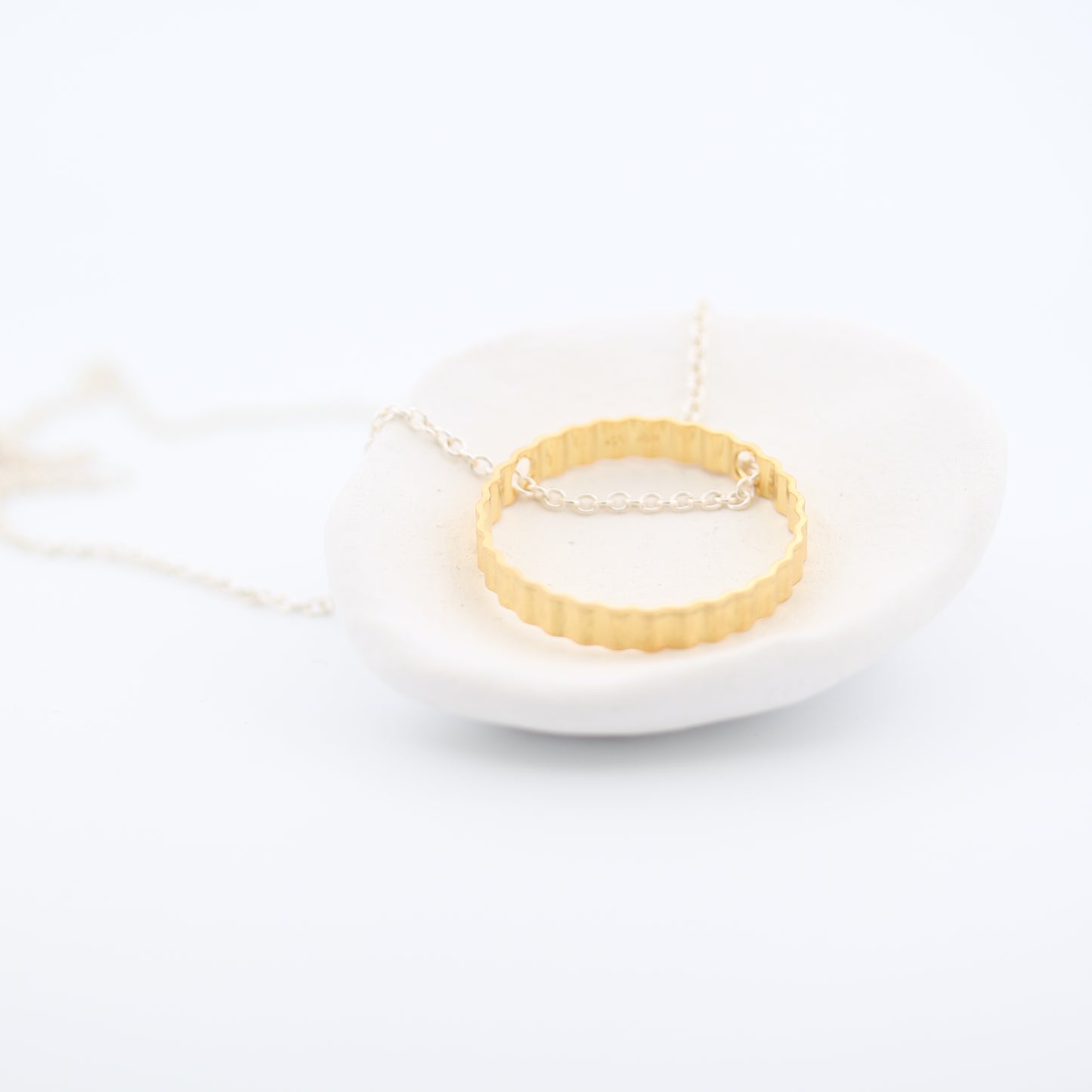 Anhänger Wellenring mit Kette
