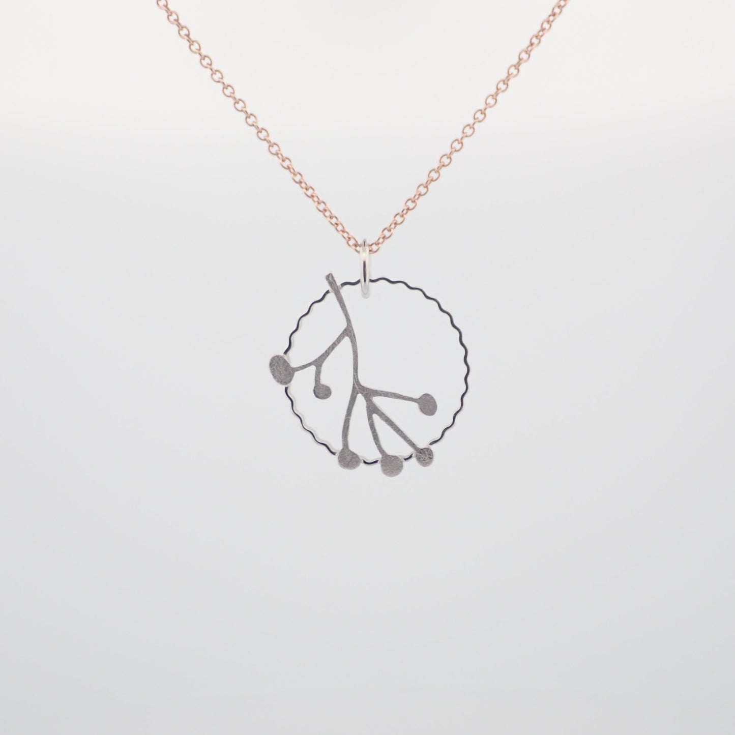 Anhänger Holunder mit Kette