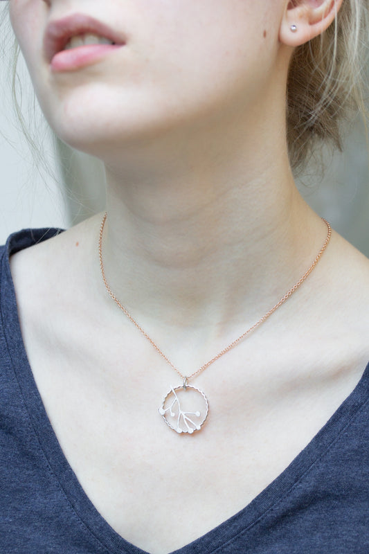 Anhänger Holunder mit Kette