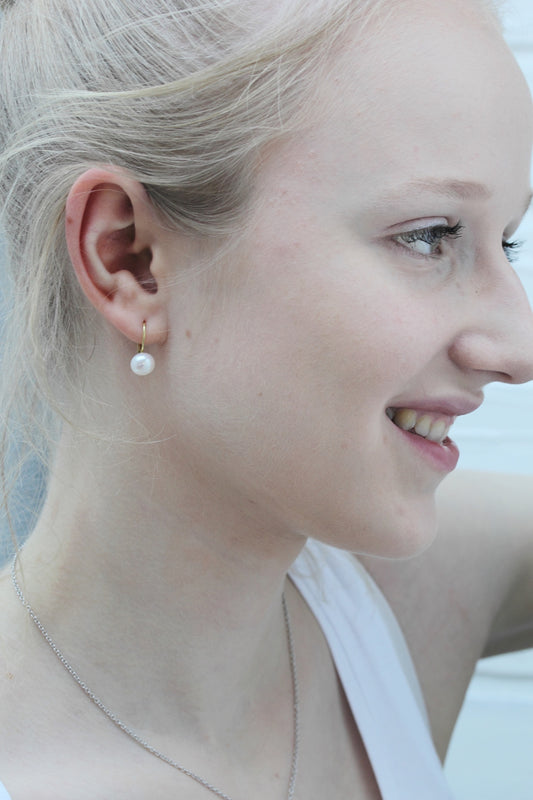 Klassische Perlohrringe Helene