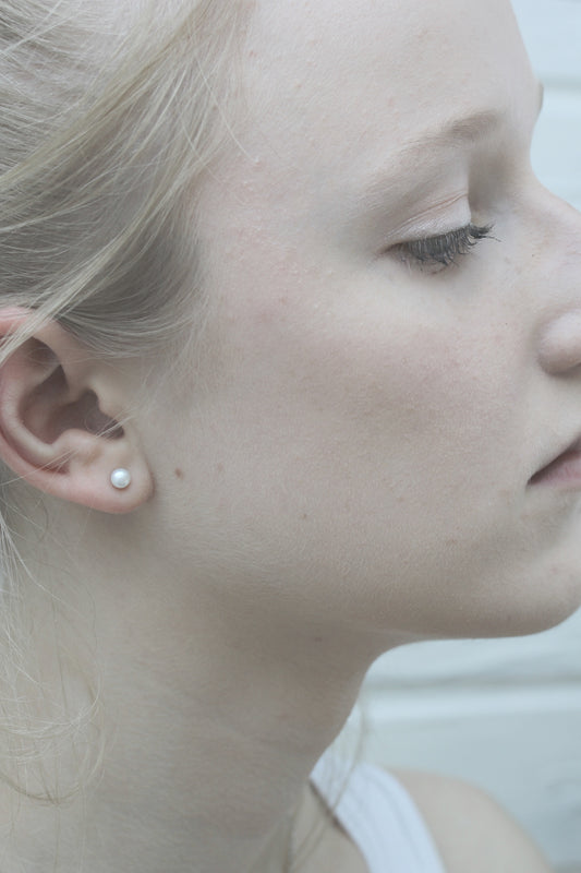 Schmuckset kleine Perlohrstecker