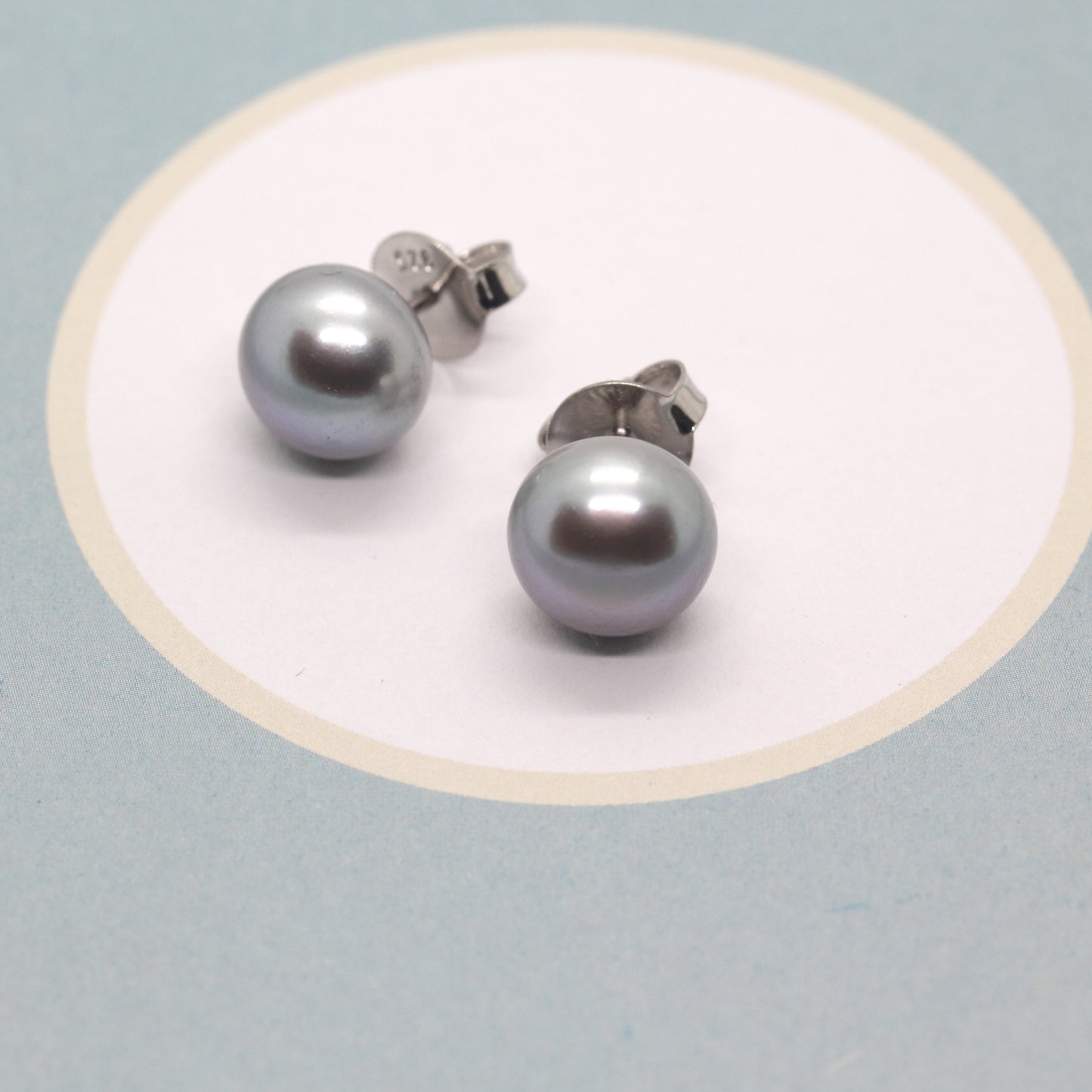 Ohrstecker mit Perlen