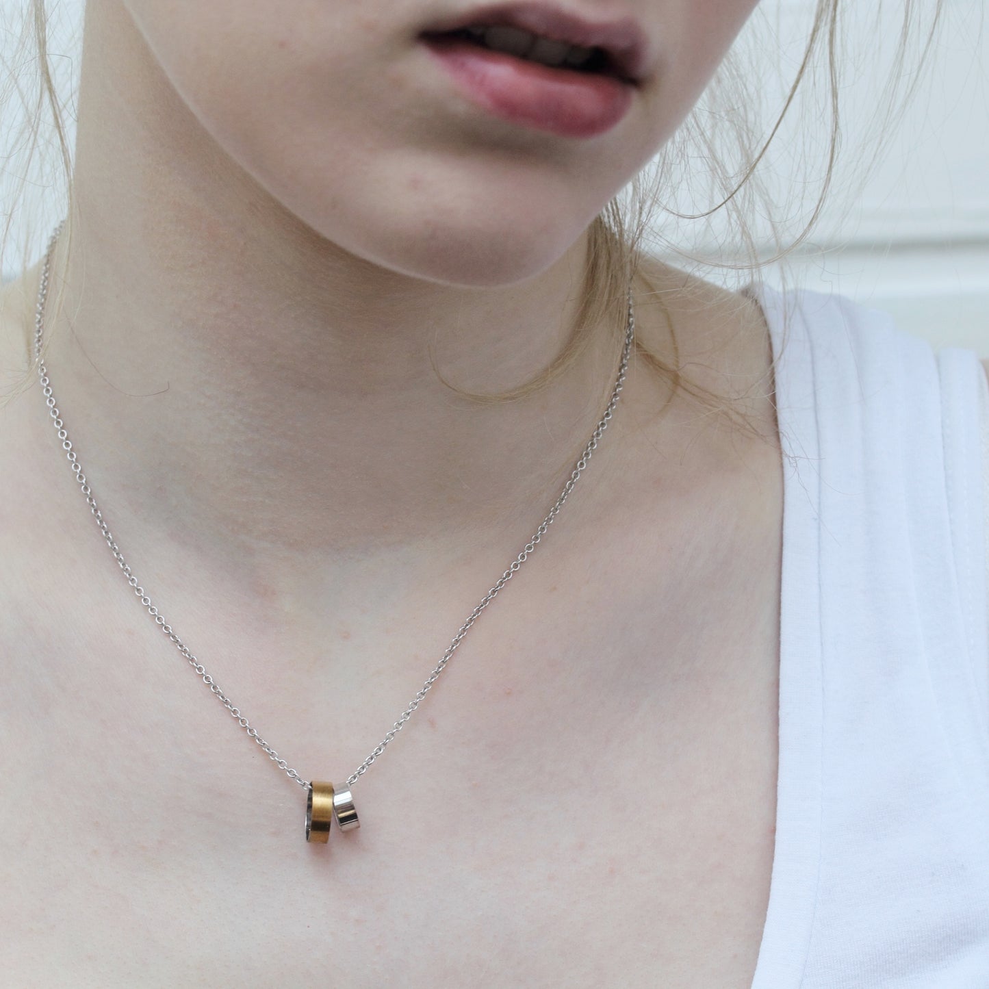 Partnerschmuck Ringe mit Kette