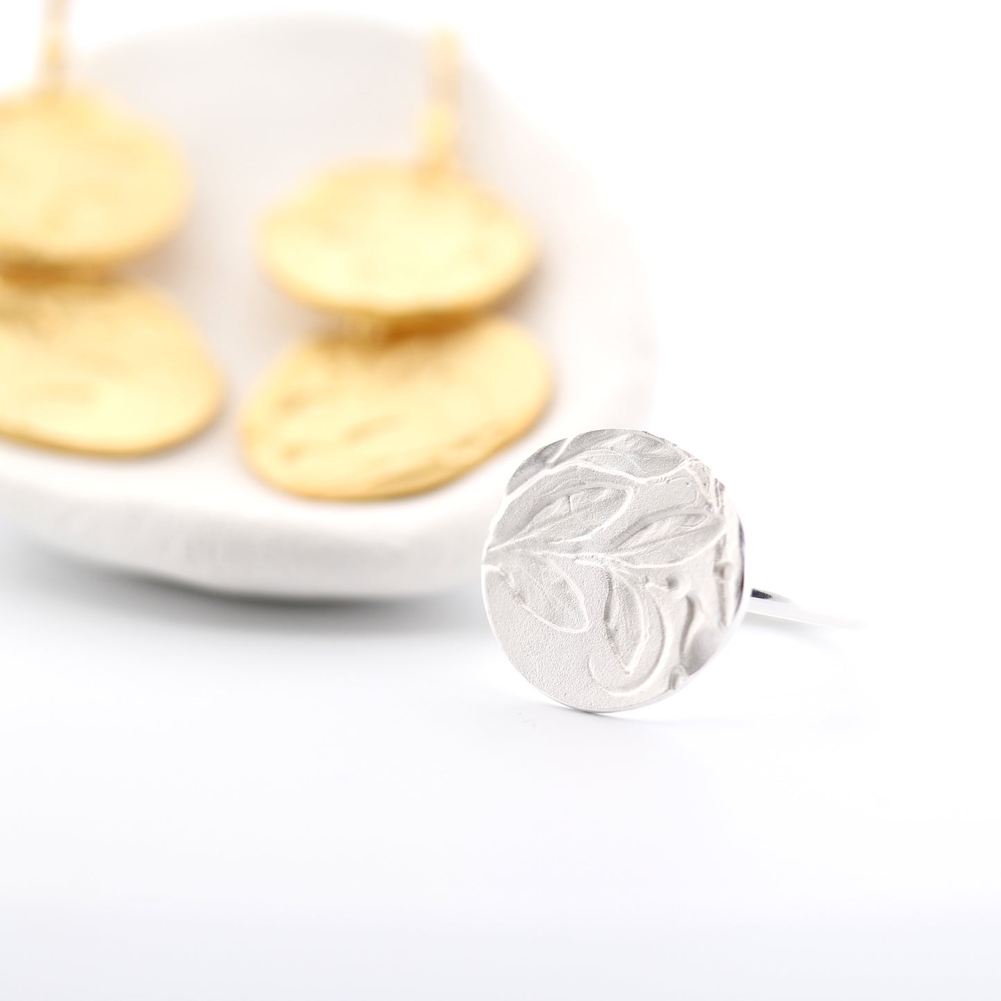 Ring floral B