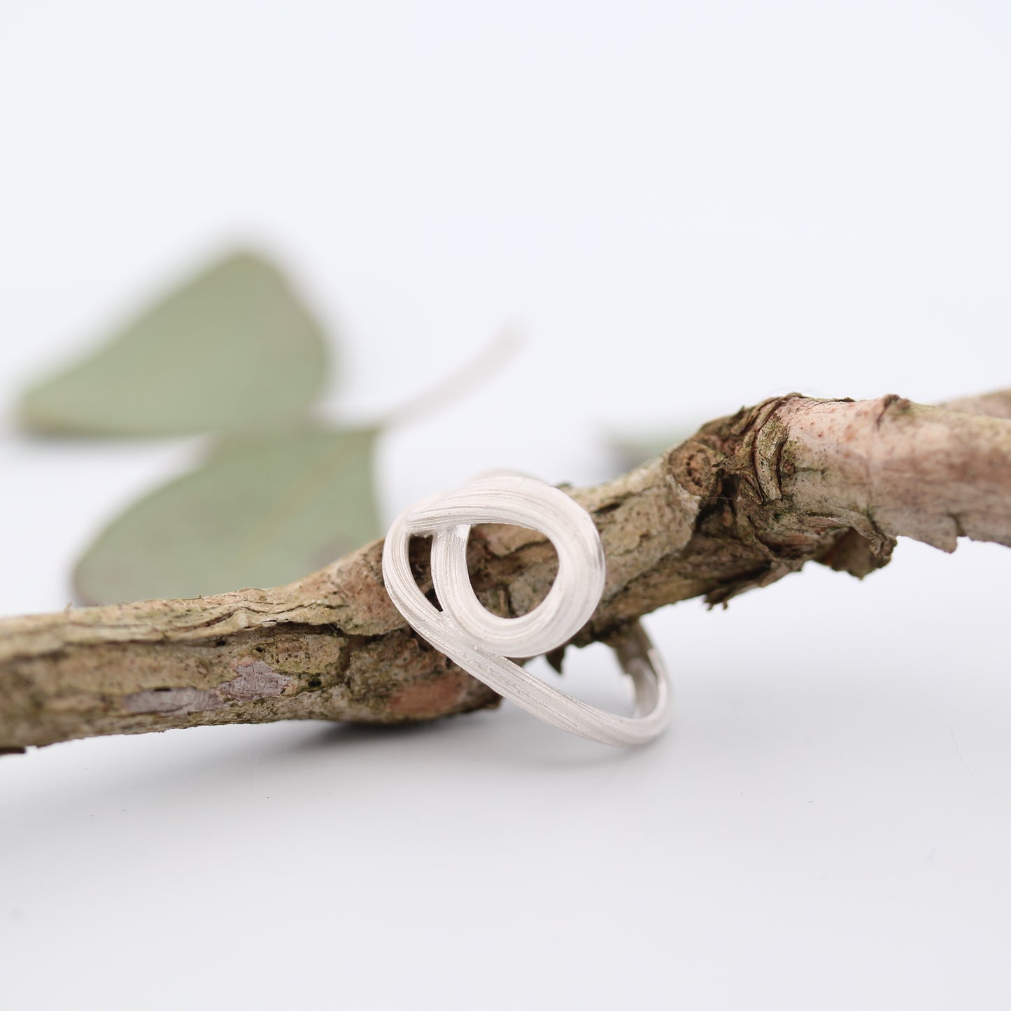 Mitsuro Hikime Ring ki