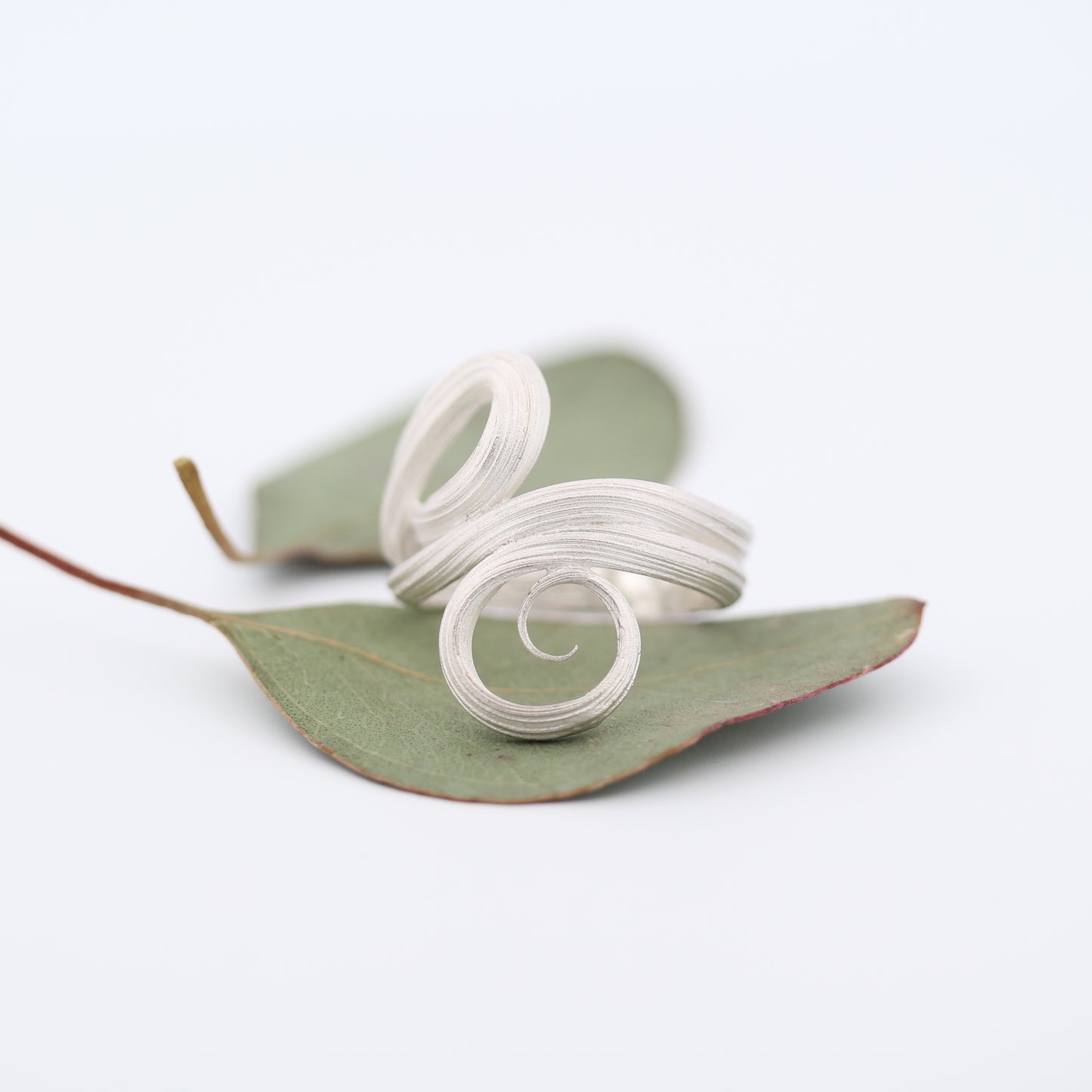 Mitsuro Hikime Ring ookii ki