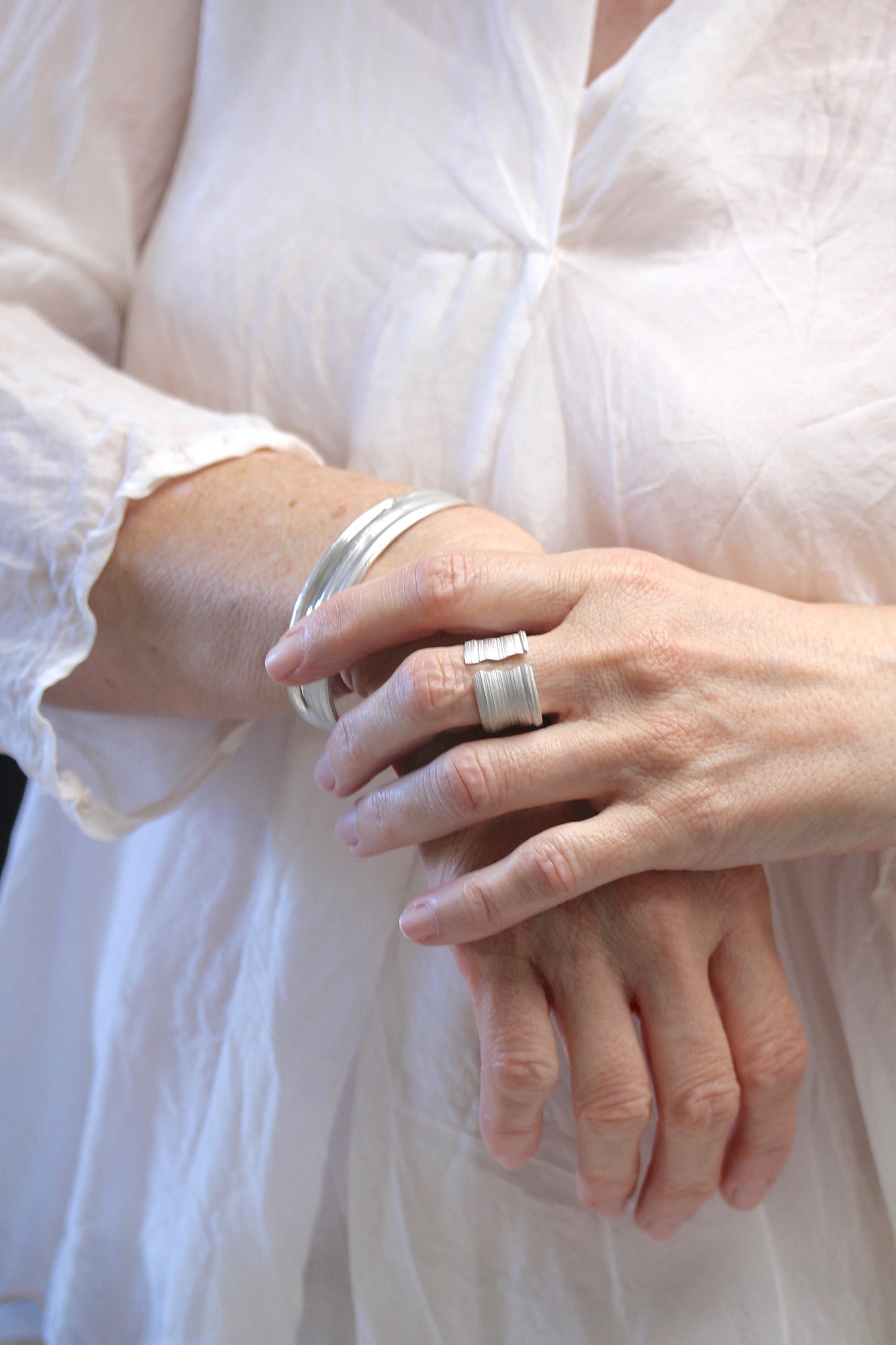Mitsuro Hikime Ring ookii mizu