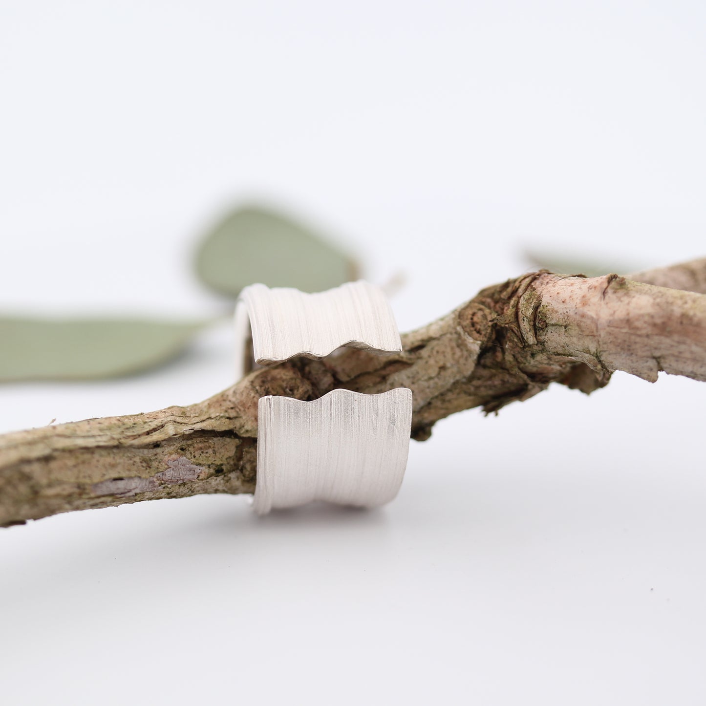 Mitsuro Hikime Ring ookii mizu