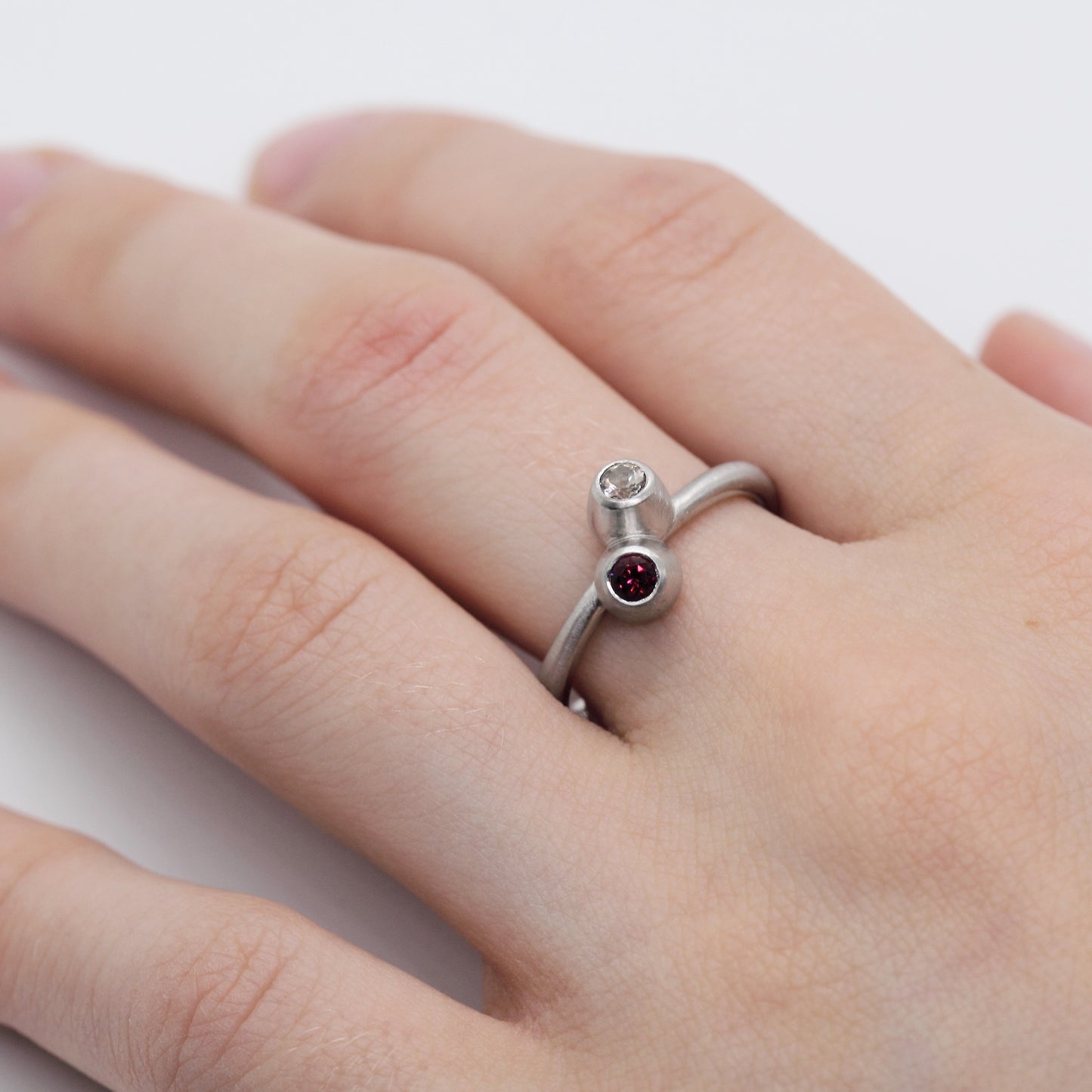 Ring Miss Red