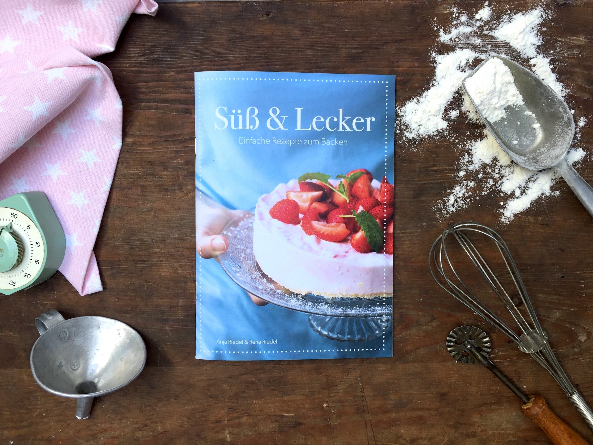 Backheft "Süß & Lecker" – ANi DESIGN HANDMADE Backheft "Süß & Lecker" – ANi DESIGN HANDMADE