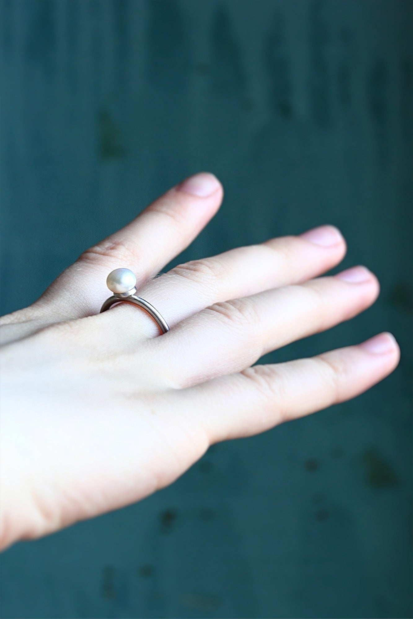 Zarter Ring mit Perle "Miss Pearl"