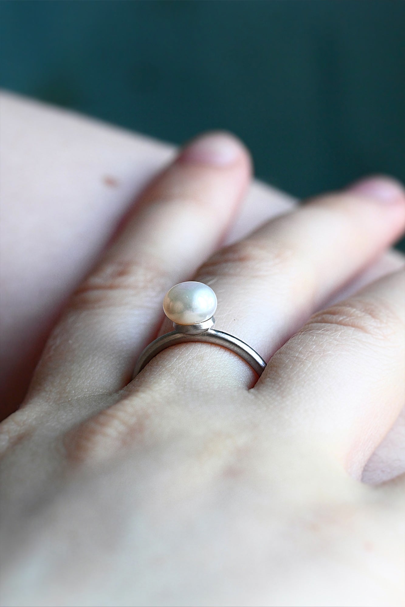 Zarter Ring mit Perle "Miss Pearl"