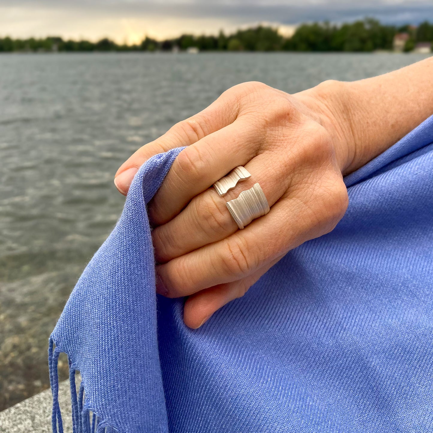 Mitsuro Hikime Ring ookii mizu